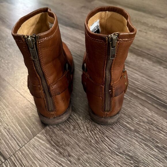 Frye ‘Phillip’ Harness Short - Picture 8 of 10